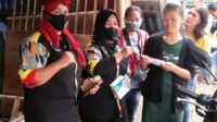 FORKOWA (Forum Komunikasi Wanita ) LSM GMBI Distrik Kota Bandung Giat Gencarkan Pembagian Masker Gratis