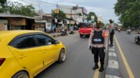 Kapolsek Jatiuwung Terjun langsung Dalam Pengaturan Lalu lintas di Sore Hari
