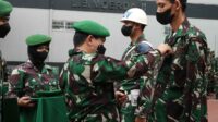 Danpusintelad Brigjen TNI Asep Abdurachman, Pimpin Upacara PDTH terhadap Dua Personelnya