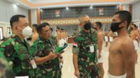 Pilih Calon Prajurit Terbaik, Kasdam XII/Tpr Pimpin Sidang Parade Tingkat Panda Pontianak Penerimaan Calon Tamtama PK TNI AD