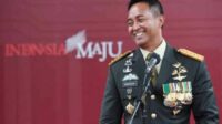 Rocky Gerung : Panglima TNI Andika Perkasa, Smart & Mampu mencalonkan diri.