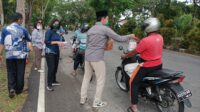 Wujud Peduli Sesama Polres Kubu Raya Berbagi Takjil Rmadhan 1433 H
