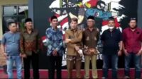 Papan Bunga Atas Nama Tokoh Adat Beliuk Negeri Tua Adalah Tidak Sah