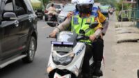 Naik Sepeda Motor, Kabag Ops Polrestabes Medan & Kasat Samapta Lakukan Patroli Antisipasi Kemacetan Jalur Medan Berastagi