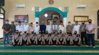 Didampingi Para Mentornya, Siswa Latja DIKTUK BA TA 2022, Laksanakan Ibadah Sholat Jum’at Di Masjid Al Basyir Rusmi Gang Solo Helvetia Tengah