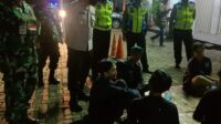 Antisipasi Gangguan Kamtibmas Koramil-02/Curug Kodim-0510/Trs Bersama 3 Pilar Lakukan Patroli Malam