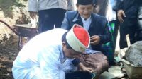 Acara Peletakan Batu Pertama Asrama Putri Pesantren Hubhul Wathon Minal-Iman Assyukandary Bhayangkara.