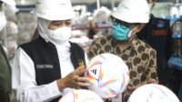Lepas Ekspor Bola , Gubernur Khofifah Mengaku Bangga Jatim Bisa Berkontribusi di Ajang World Cup 2022