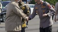 Kapolres Malang Sambut Kedatangan Menhan Prabowo Subianto di Bandara Abdulrachman Saleh