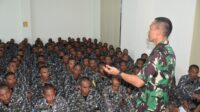 Wadan Lantamal VI Makassar Bekali Taruna Poltekpel Barombong Materi Wawasan Kebangsaan dan Bela Negara