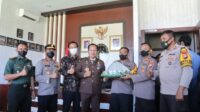 Kajari Pasangkayu Dapat Kejutan dari Wakapolres di Hari Bhakti Adhyaksa