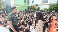 Dandim Bersama Kapolres Metro Bekasi Tanamkan Materi Pada Siswa Siswi SMAN 1 Cikarang Pusat