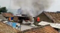 Tragis..!!Api Melalap 1 Korban Jiwa Meninggal & Dua Unit Rumah habis Terbakar, di Kp. Sudimampir, Desa Padalarang, Bandung Barat