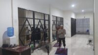 Piket Pawas Mengajak Tahanan Ibadah Sholat Maghrib Berjama’ah