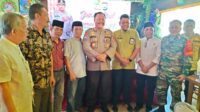 Dirbinmas Polda Sulsel Gelar Jumat Curhat Di Kec.Tamalate Makassar, Warga Minta Polisi Jaga Keamanan di Bulan Ramadhan