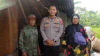 Kabid Humas Polda Jabar : Polisi Sambangi Warga Tidak Mampu Di Wilayah Soreang