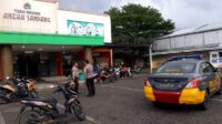 Polsek Ciawigebang Patroli Pertokoan Cegah Kejahatan
