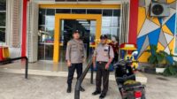 Anggota Polsek Cikalong,Briptu Samsul Kali ini Giat Patroli ke Pusat Perbelanjaan.