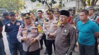 Kapolres Fahri Bersama Jajaran Amankan Demonstrasi Di Depan Gedung DPRD Indramayu