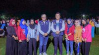 Peserta Jambore Kesehatan Nikmati Jamuan Makan Malam Lemmang bersama Rombongan Pemda Barru di Lompo Tengah