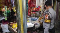 Kabid Humas Polda Jabar : Polisi Pantau Harga dan Ketersediaan Bahan Pokok di Komplek Pasar Manis