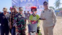 H.Suardi Saleh Membuka Lomba Balap Taxi Gabah Lapatau Cup Race di Sirkuit Tebbue, Desa Lipukasi, Tanete Rilau, Kab. Barru