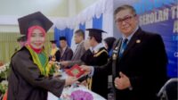 Sekda Abustan Mewakili Bupati Barru Pada Acara Wisudawan Ke-26 STIA Al Gazali Barru