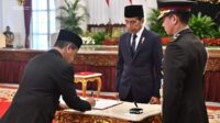 Presiden Jokowi Didampingi Wapres Ma’ruf Amin Melantik Tiga Orang Kepala Lembaga Pemerintah