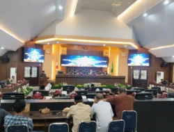 Sidang Paripurna DPRD Barru Pada Penandatanganan Nota KUA Dan PPAS APBD TA 2025