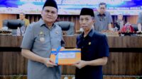 Bupati Barru Serahkan Ranperda Perubahan APBD 2024 Pada Sidang Paripurna TK.I DPRD Kab. Barru