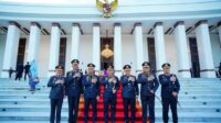 Kapolri Bersama Panglima TNI Hadiri Upacara Peringatan Detik-Detik Proklamasi dan Penurunan Bendera Sang Merah Putih