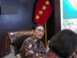Luhut Binsar Pandjaitan Berbagi Pandangan Pencapaian Pertumbuhan Ekonomi Indonesia dengan Prof. Benjamin Olken Direktur J-PAL