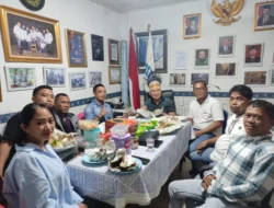 Hangatnya Kebersamaan: Ketua Umum PPWI Wilson Lalengke Sambut Kunjungan Anggota PPWI Nabire