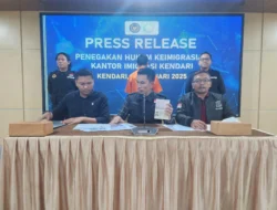 Tegas, Imigrasi Kendari Deportasi  1 WNA Asal China yang Bermasalah