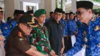 Bupati Barru Pamit saat Upacara HKN di Akhir Masa Jabatan pada Para Peserta Upacara Kabupaten Barru.