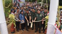 Danrem 071/Wijayakusuma Dampingi Pangdam IV/Diponegoro Resmikan Jembatan Gantung Merah Putih Ke-10 di Batang