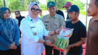 Sukseskan Program Presiden Asta Cita, Bupati Barru Andi Ina Kartika Sari Hadiri Tanam Jagung bersama di Balusu