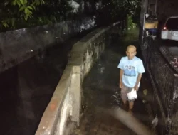 Luapan Debit Air Situ Bahar Genangi Jalan dan Rumah Warga