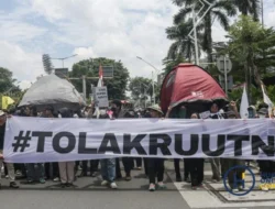 Mengapa Lambat Gerakan Perubahan di Negeri Ini?