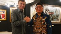 Ketua Umum PPWI Wilson Lalengke Hadiri Pameran Lukisan dalam Rangka 75 Tahun Hubungan Diplomatik Indonesia-Rusia Bersama Dubes Rusia