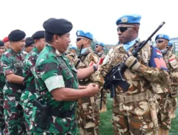 Upacara Pemberangkatan Satgas Kizi TNI Kontingen Garuda XX-V MONUSCO Kongo TA 2025 di lapangan PRIMA Mabes TNI, Cilangkap, Jakarta Timur