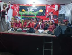 Peringati HUT RI ke-80, Kp. Cikawao, Desa Cimanggu, Dimeriahkan dengan Kreasi Seni Tari Jaipongan