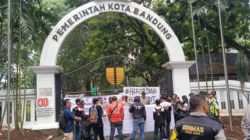 Aliansi Aktivis Anti Korupsi Gelar UNRAS di DPRD dan Balaikota Bandung, Soroti Pengawasan dan Tata Kelola BUMD Serta Viralnya Jual beli Jabatan.