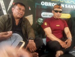 Ketua Pokja Wartawan KBB M Raup Memberikan Tali Kasih Jum’at Berkah kepada Tim Pokja Wartawan KBB di Penghujung Ramadhan